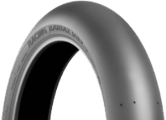 Primer plano de la banda de rodadura Bridgestone V02 90/580 R17 W Delanteros TL Medium
