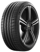 Primer plano de la banda de rodadura Michelin Pilot Sport 4 195/45 R17 81 W ZR, FSL