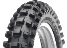 Primer plano de la banda de rodadura Dunlop Geomax AT81 110/100-18 64 M Traseros TT NHS