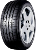 Primer plano de la banda de rodadura Bridgestone RE050 I 225/50 R16 92 W RUN ON FLAT RFT, *