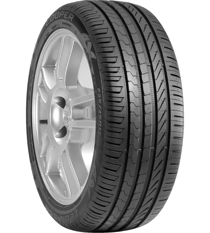 Cooper Zeon CS8 235/40 R18 95 Y XL
