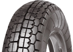 Primer plano de la banda de rodadura Mitas B13 4.00-8 71 J TT