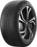 Primer plano de la banda de rodadura Michelin Pilot Alpin 5 SUV 235/50 R21 101 V