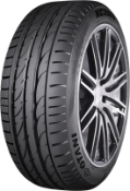 Primer plano de la banda de rodadura Otani KC2000 225/45 R17 94 Y XL, ZR