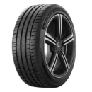 Primer plano de la banda de rodadura Michelin Pilot Sport 5 245/45 R18 100 Y XL, ZR