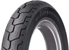 Primer plano de la banda de rodadura Dunlop D402 MU85 B16 77 H Traseros TL