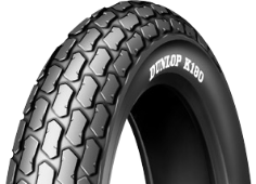 Primer plano de la banda de rodadura Dunlop K180 180/80-14 78 P Traseros TT M/C