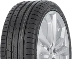 Primer plano de la banda de rodadura Nokian Tyres Powerproof 1