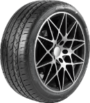 Primer plano de la banda de rodadura Sonix PRIME UHP 8 245/45 R18 100 W