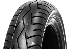 Primer plano de la banda de rodadura Bridgestone BT 45 140/80 B17 69 V Traseros TL M/C