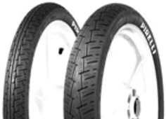 Primer plano de la banda de rodadura Pirelli City Demon 2.75-18 42 P Delanteros TL M/C