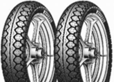 Primer plano de la banda de rodadura Pirelli Mandrake MT 15 110/80-14 59 J Delanteros/Traseros TL M/C RF