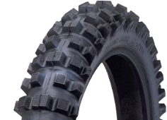 Primer plano de la banda de rodadura Cheng Shin C755 3.00-16 45 P TT