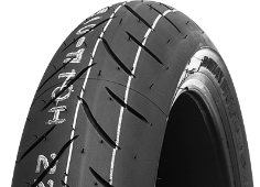 Primer plano de la banda de rodadura Bridgestone BT 016 PRO 110/80ZR18 (58 W) Delanteros TL M/C