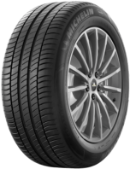 Primer plano de la banda de rodadura Michelin PRIMACY 3 215/45 R16 90 V XL