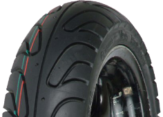 Primer plano de la banda de rodadura Vee Rubber VRM119C 120/70-12 60 P Delanteros TL