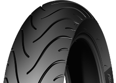Primer plano de la banda de rodadura Michelin Pilot Street 140/70 R17 66 H Traseros TL/TT M/C