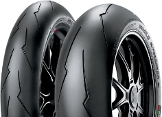 Primer plano de la banda de rodadura Pirelli Diablo Supercorsa SC V2 180/60ZR17 75 W Traseros TL M/C SC1